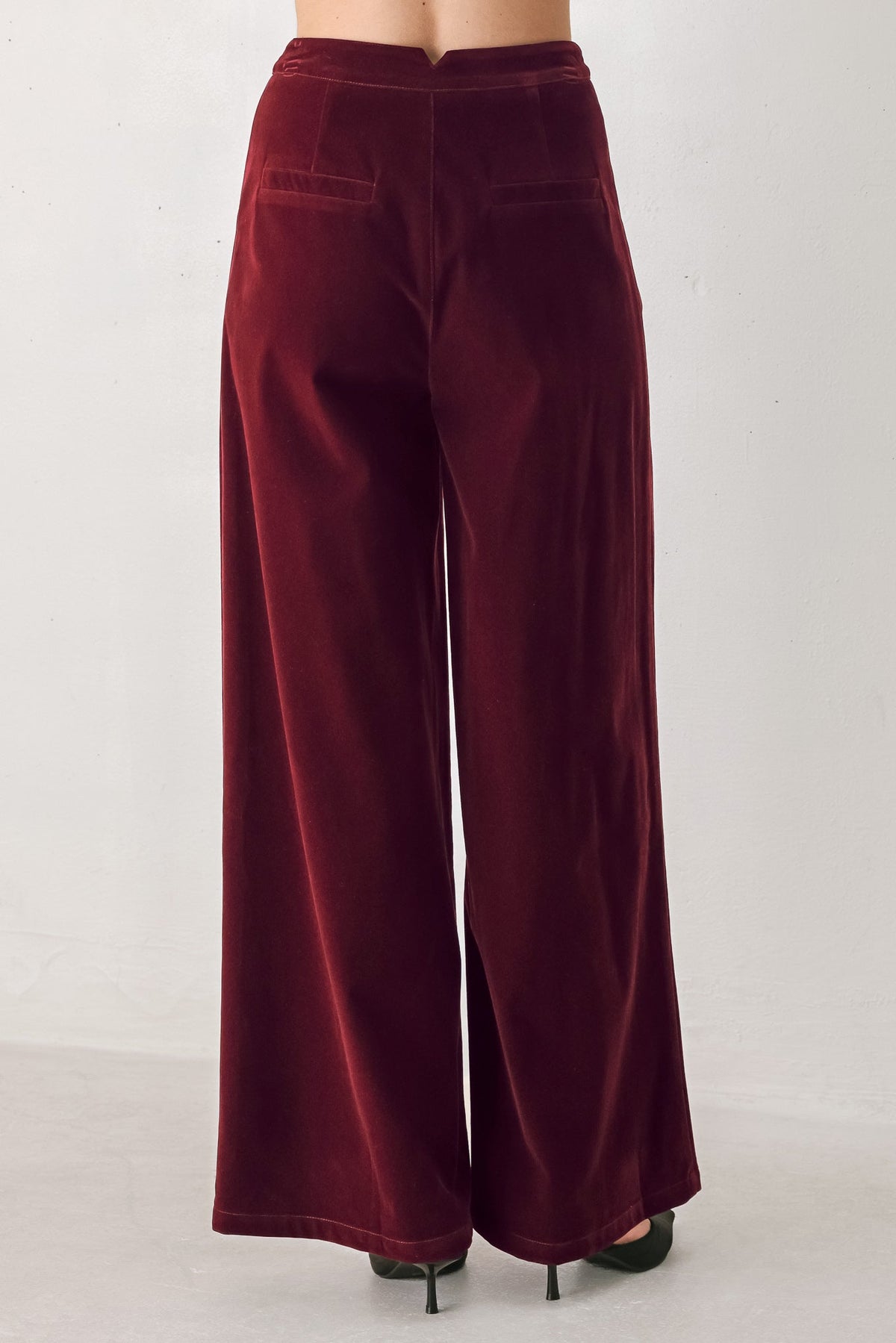 COY CHARM VELVET PANTS
