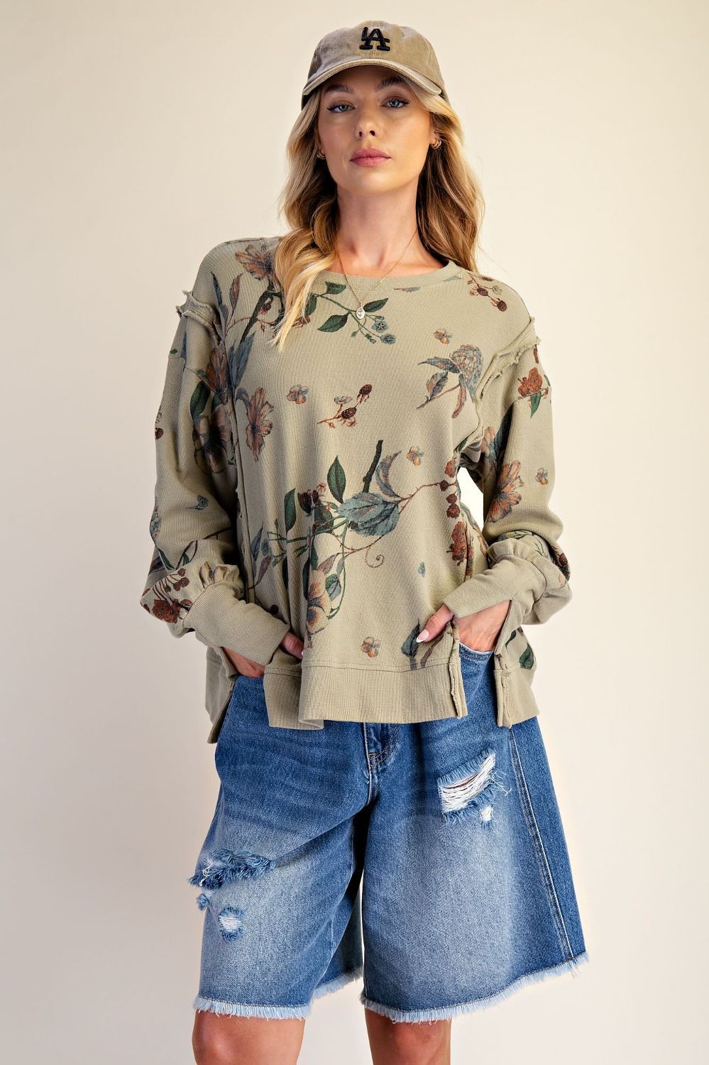 Easel Split Hem Floral Printed Washed Terry Pullover in Faded Sage