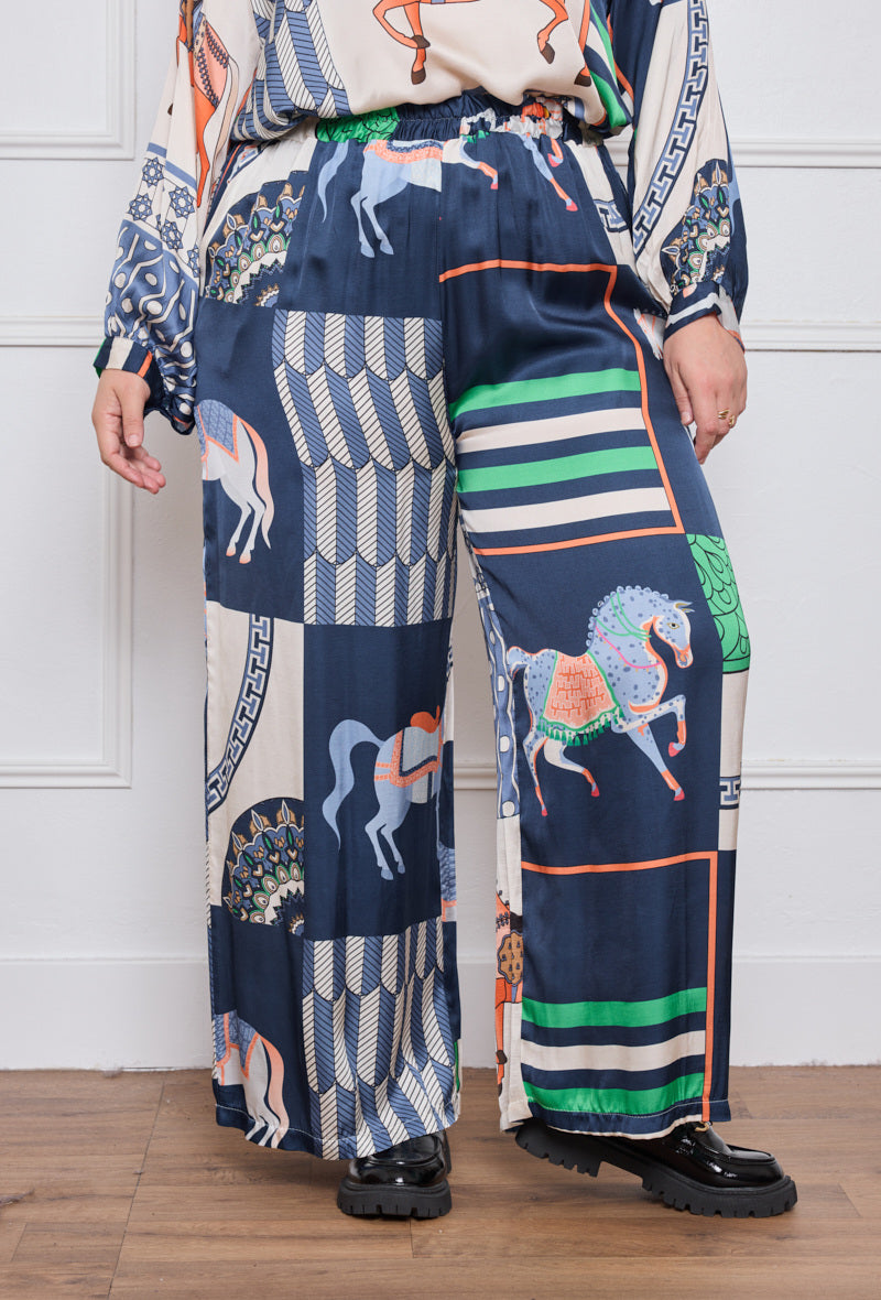 CM5 Italian Plus Size Chic Set with Equestrian Patterns