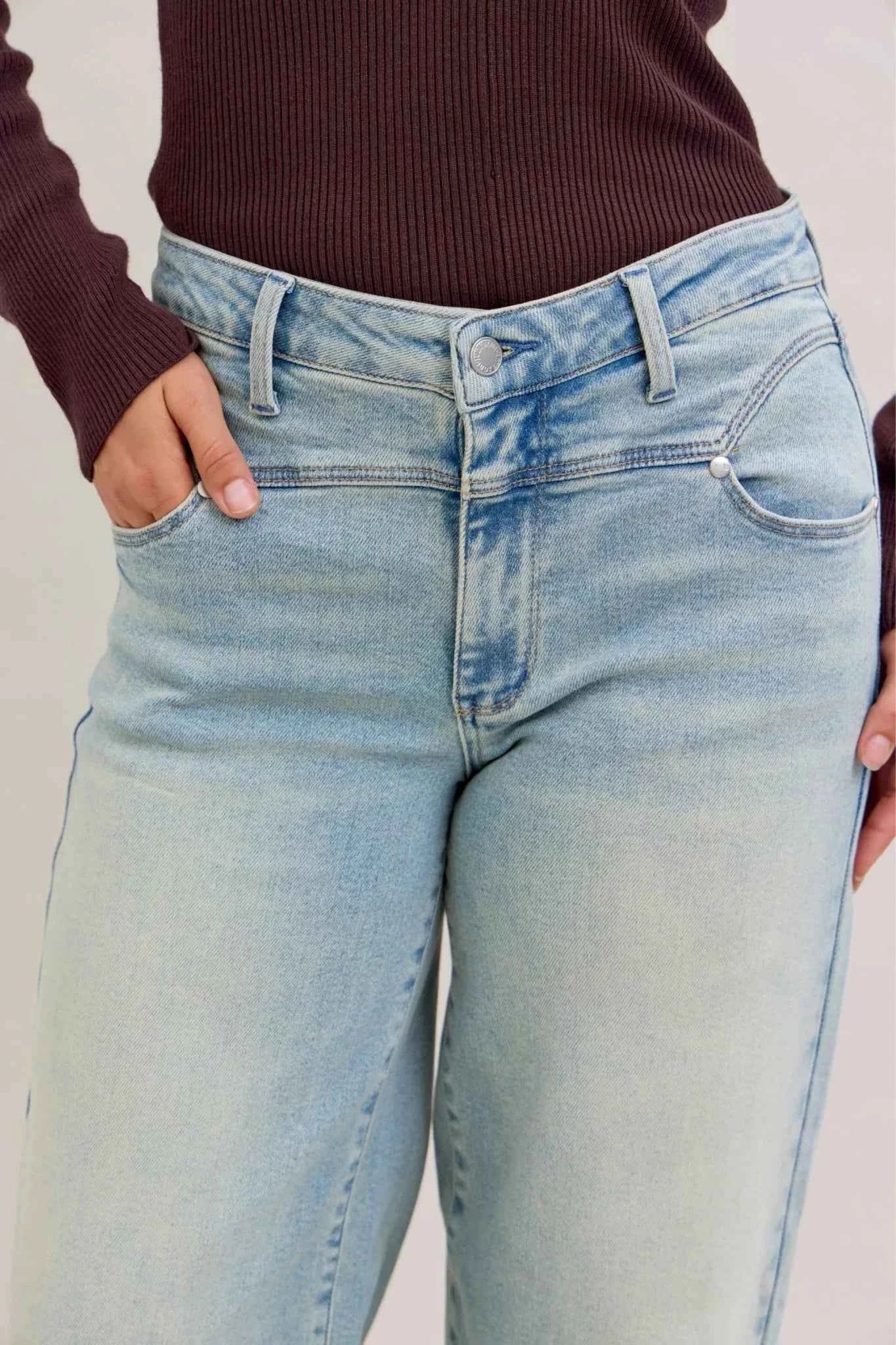 High Waist Column Straight Jeans