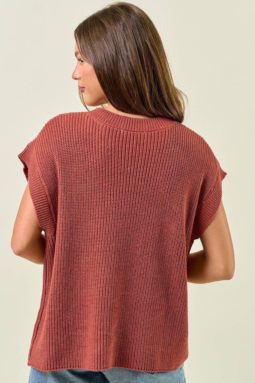 Doe and Rae Western Horseshoe Sweater Vest — Plush Ribbed Knit with Bold Horseshoe Embellishment