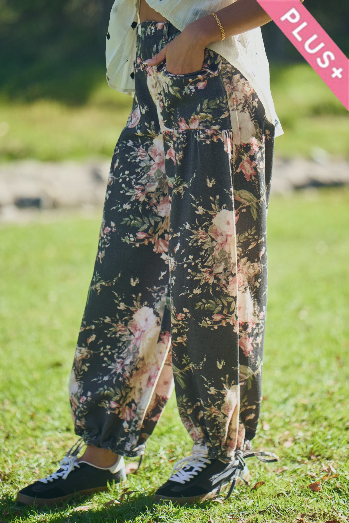 Davi & Dani Black Wide Leg Floral Print Denim