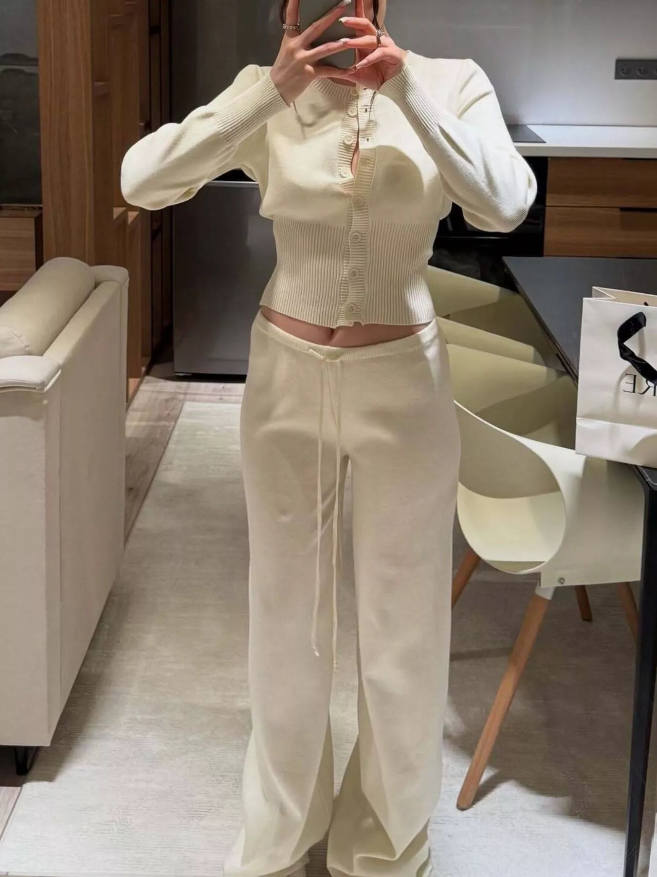 061087e4-8eff-4385-ae8d-f90eec6fc089-Max-Origin