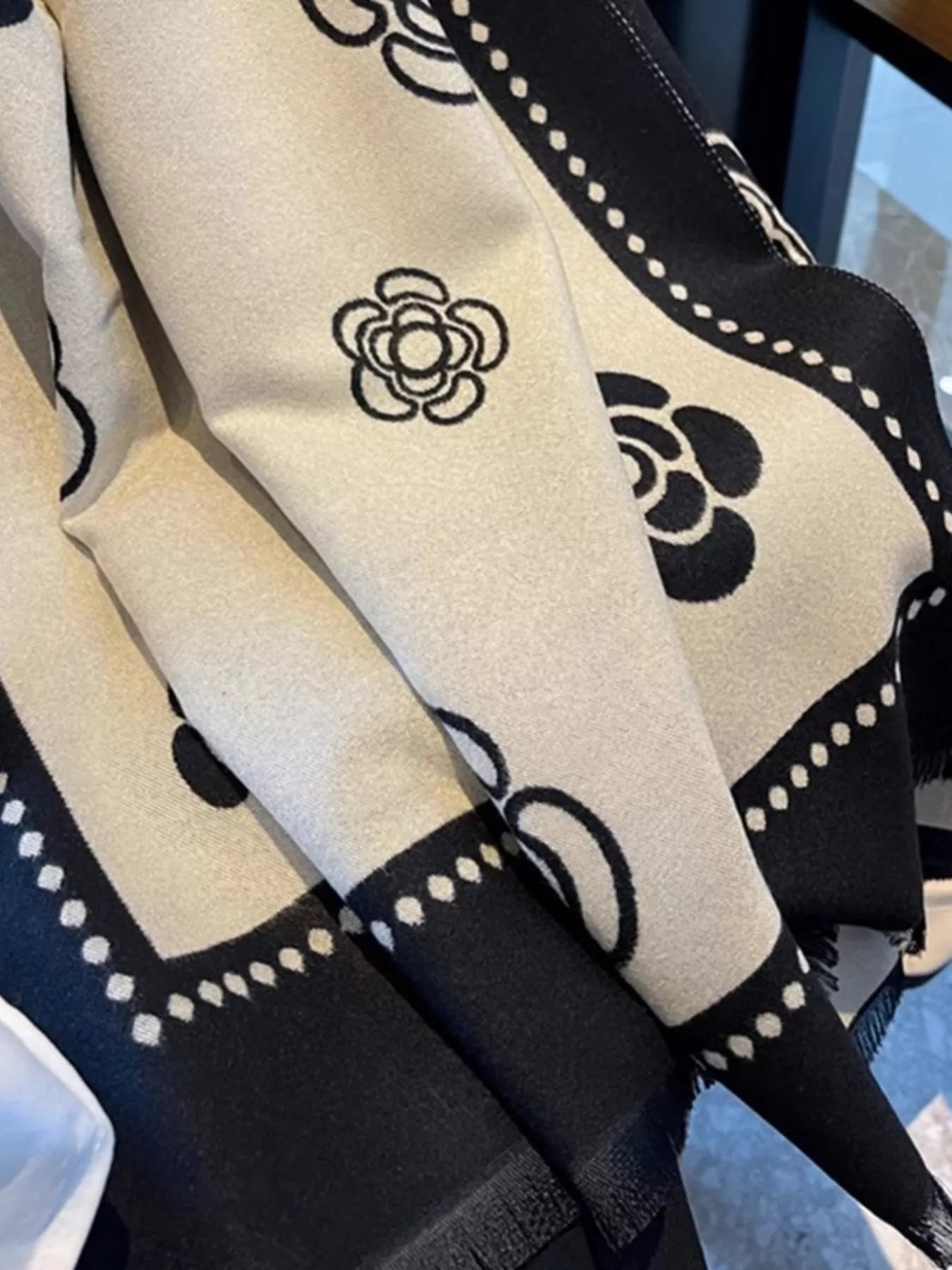 852c826a5e074931b2d41fc0a0fecd81-Max-Origin