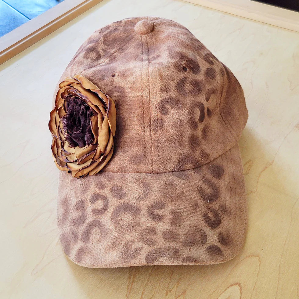 JJH1 Hand-Painted Leopard Suede Baseball Cap