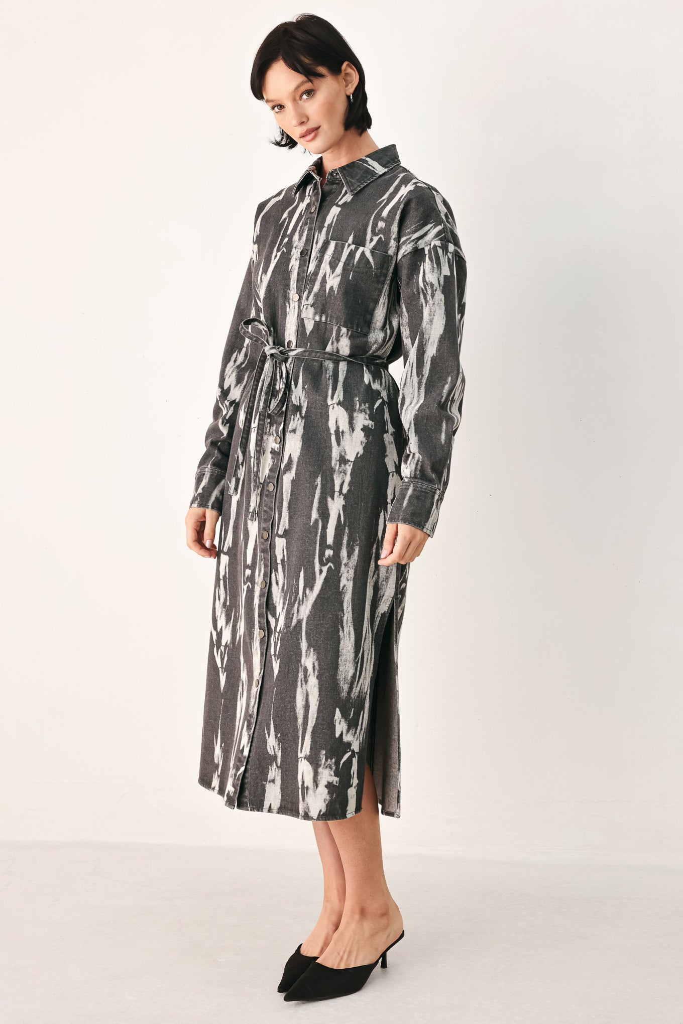 WEEKEND WANDERER GREY DENIM SHIRT DRESS