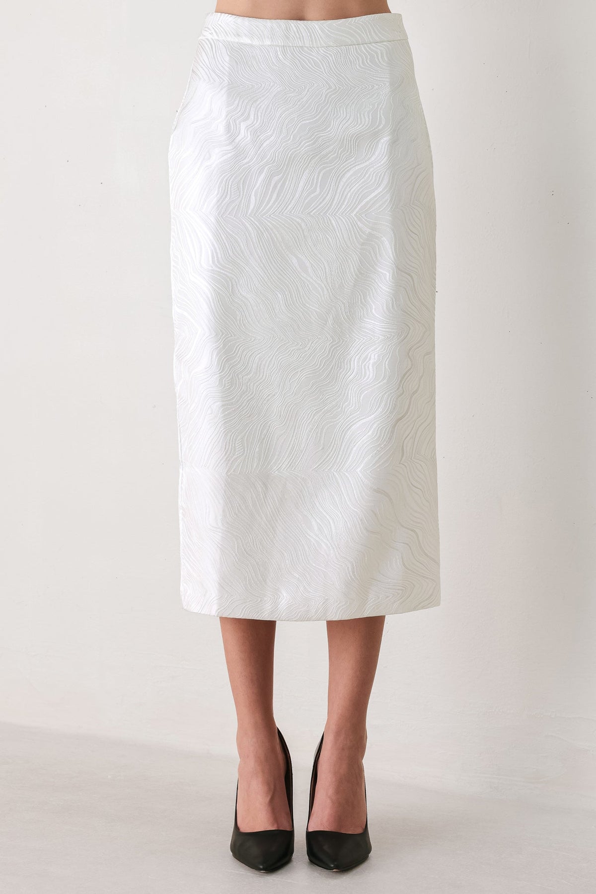 IVORY TEXTURE WHITE WOVEN PENCIL SKIRT