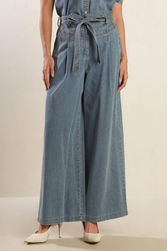 WONDERING WHY LIGHT DENIM PANTS