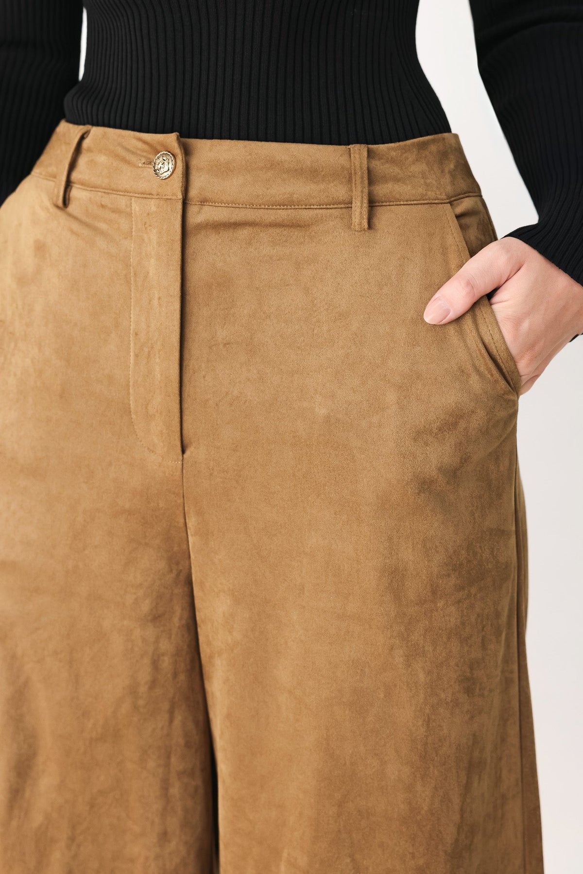 DESERT MOD CAMEL FAUX SUEDE BERMUDA PANTS