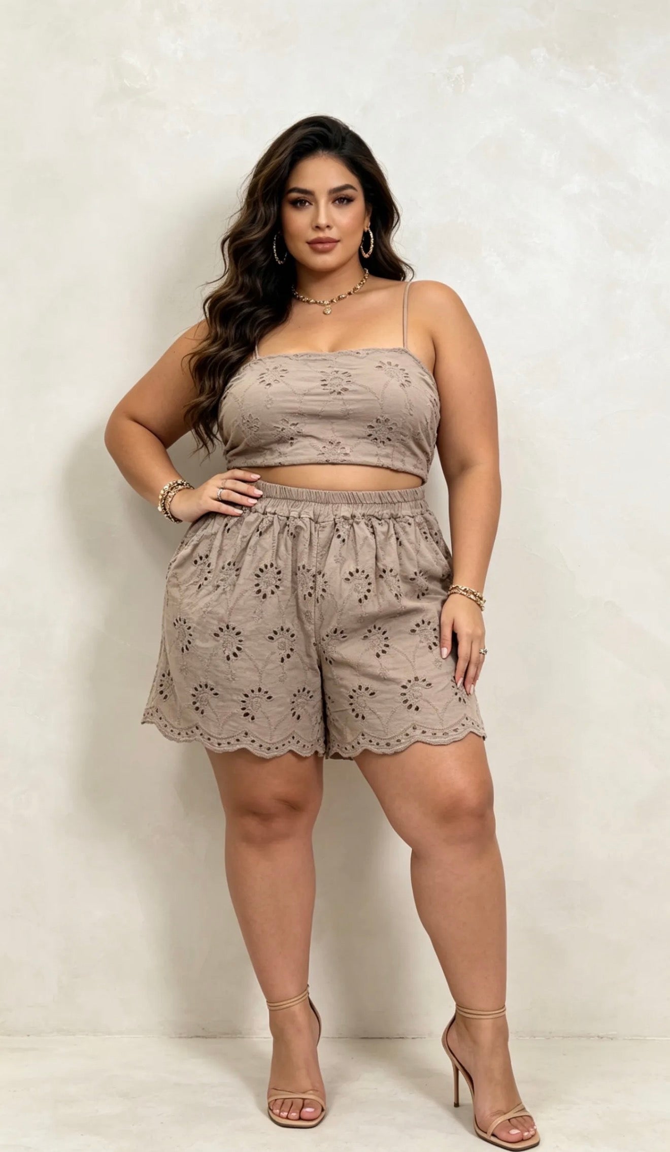 Made in Italy Plus Size Cotton Eyelet Embroidered Shorts