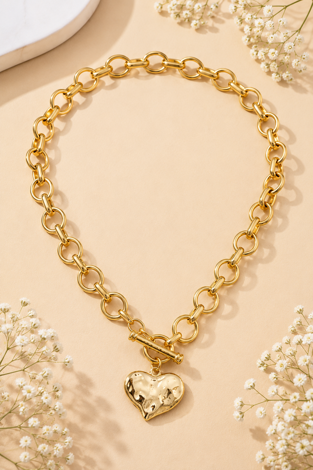 Gold Hammered Heart Toggle Chain Necklace by Josslyn