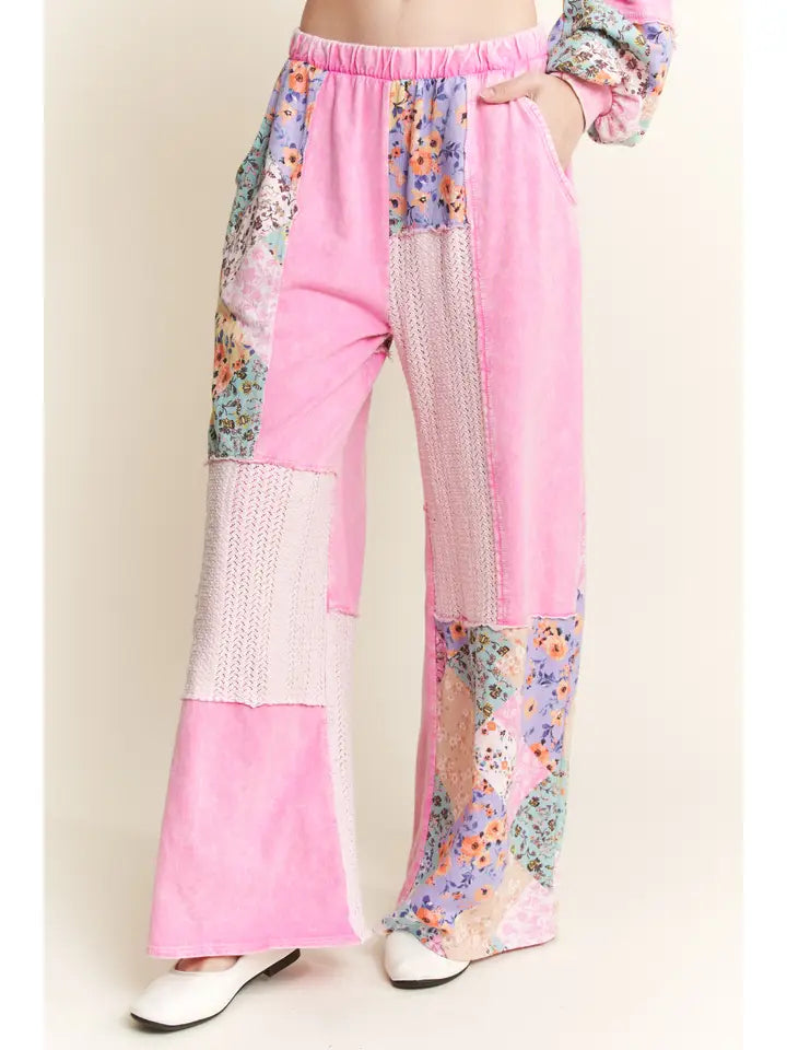 J5 J. Her Bubble Gum Pink Mineral Washed Floral Boho Pants in a Wave-knit Jacquard