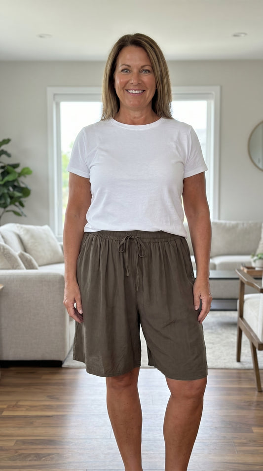 Italian Plus Size Viscose Pull-On Shorts