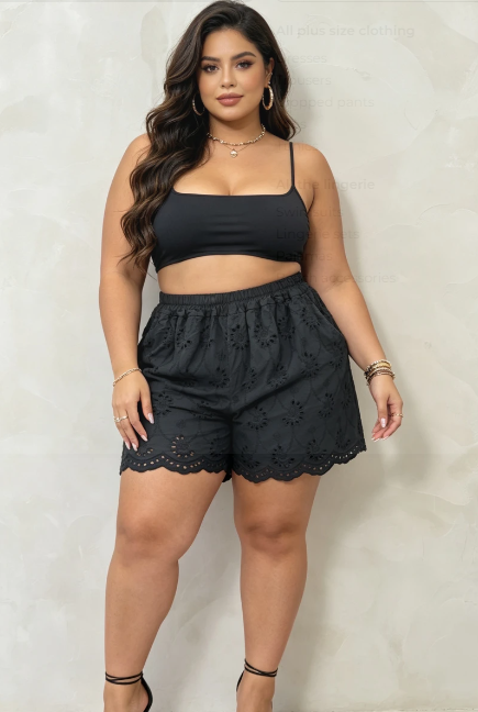 Made in Italy Plus Size Cotton Eyelet Embroidered Shorts