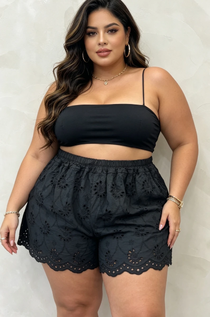 Made in Italy Plus Size Cotton Eyelet Embroidered Shorts