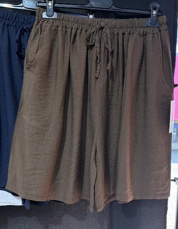 Italian Plus Size Viscose Pull-On Shorts