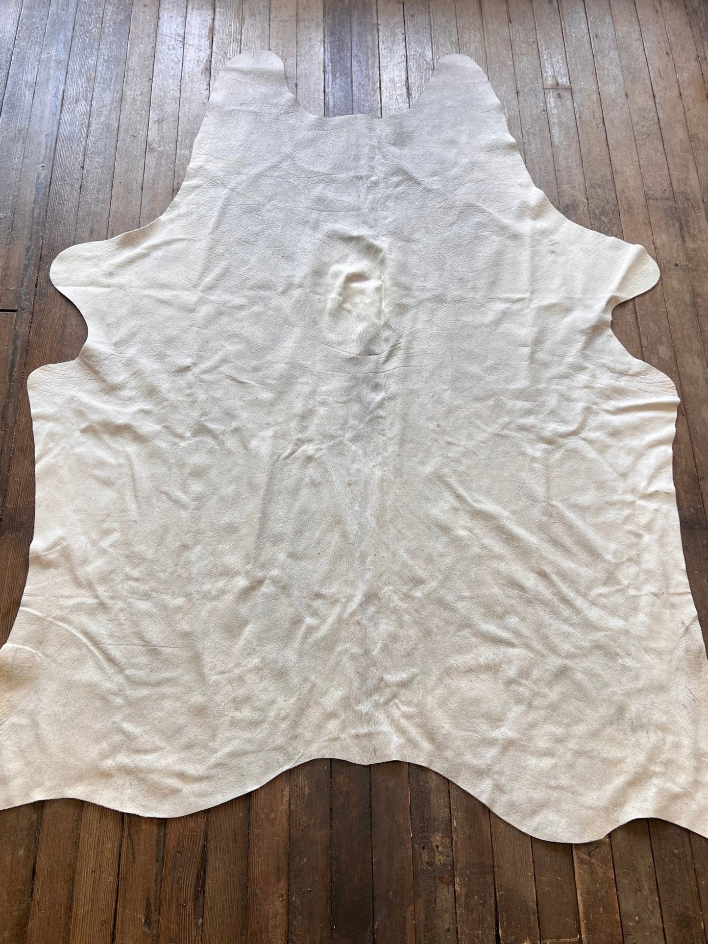Genuine Brazilian Cowhide Rug — 7 ft × 5 ft (Photo-Exact Hide, Free Shipping)