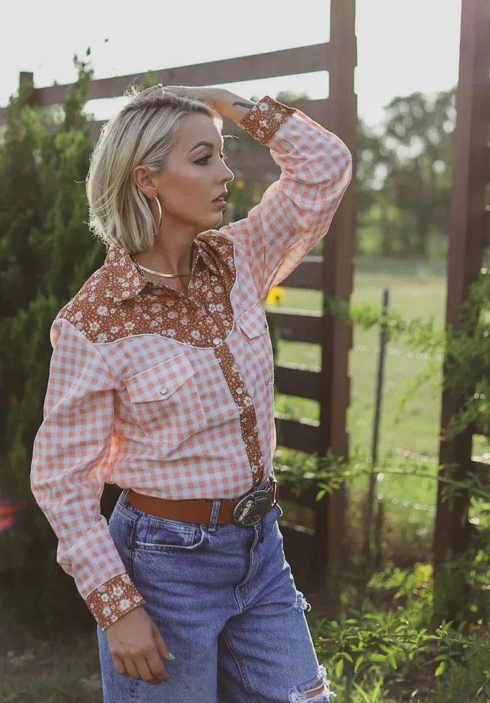 Crazy Consuela "Howdy Hanny Ditzy Daisy" Western Long Sleeve Pearl Snap Shirt — Floral Cotton/Poly Cowgirl Charm (Large available)