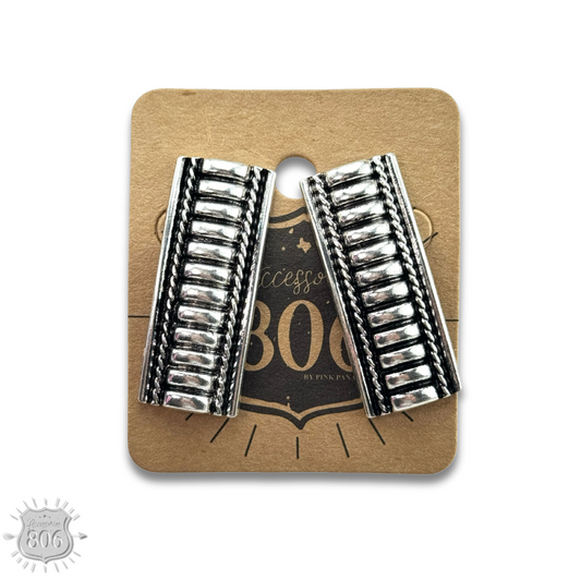 Western style silver tone post earring