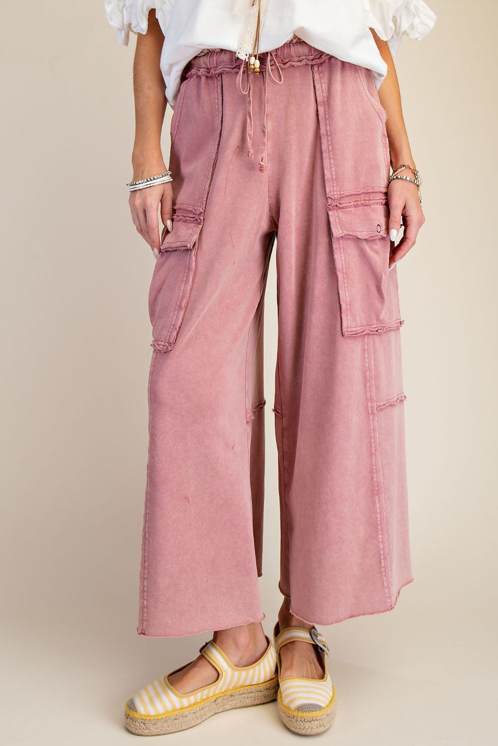 Easel Mineral Washed Terry Knit Cargo Pants in Faded Plum