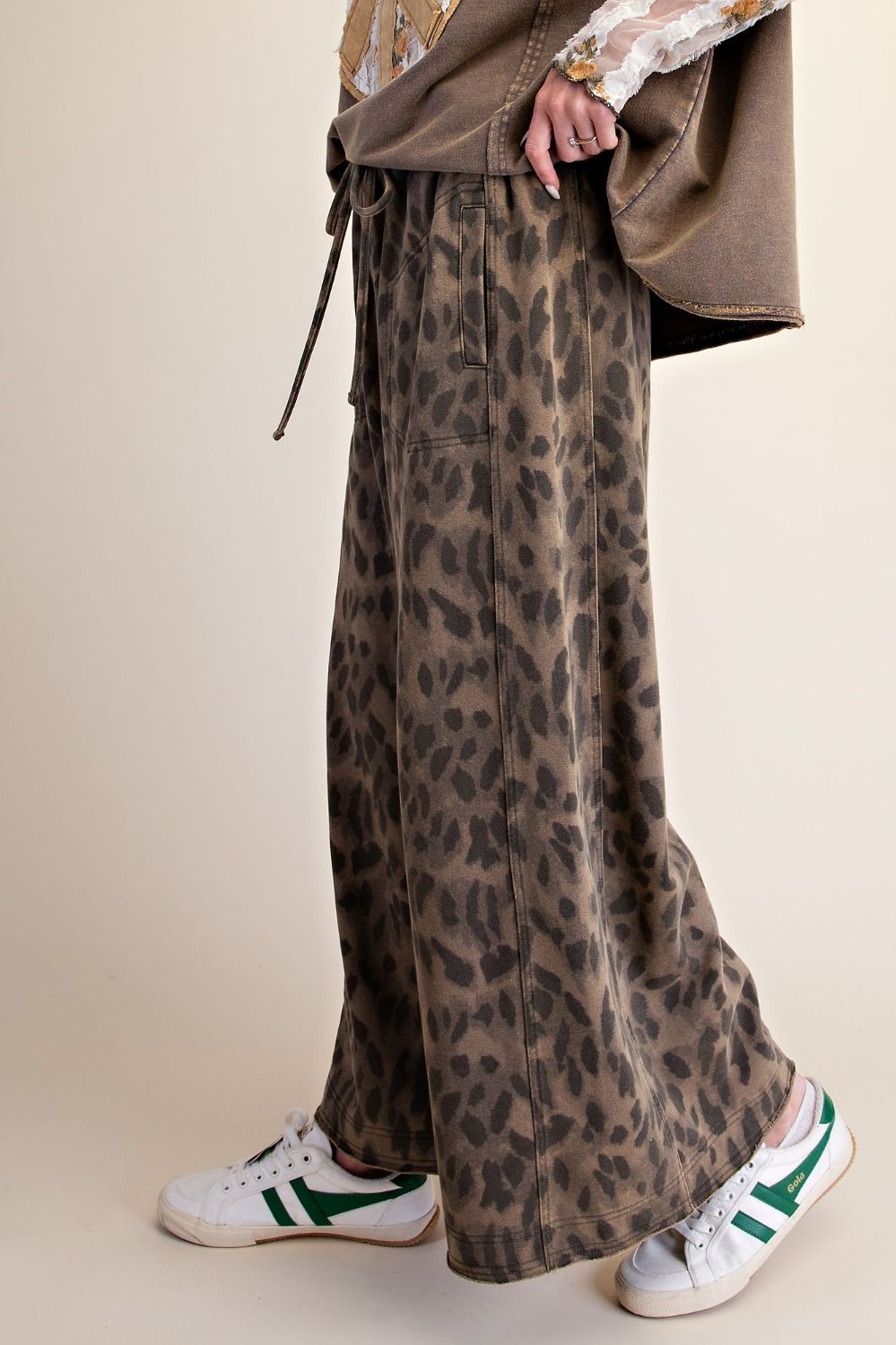 Easel PLUS SIZE - Olive Mineral Washed Leopard Wide-Leg Terry Pants