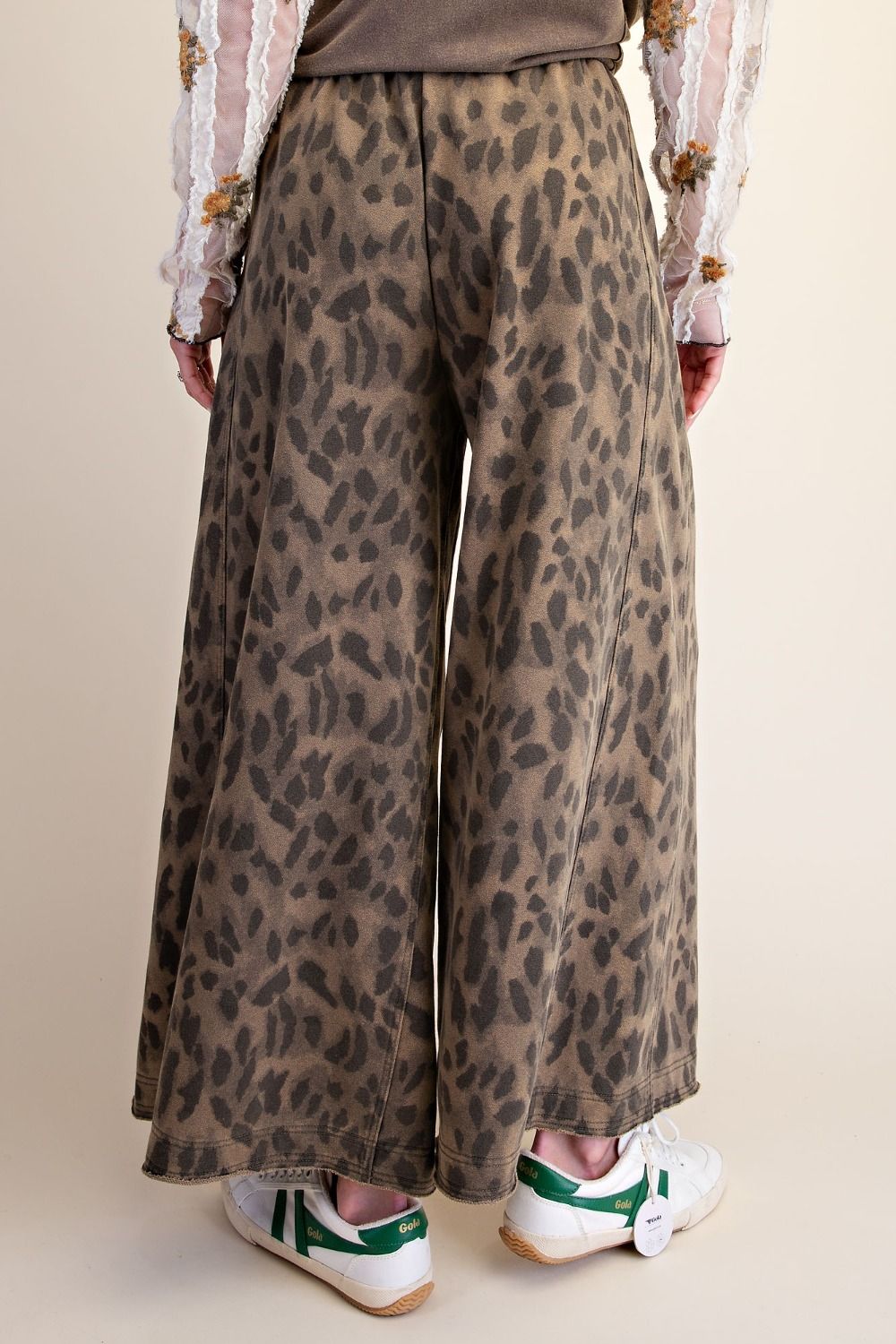 Easel PLUS SIZE - Olive Mineral Washed Leopard Wide-Leg Terry Pants
