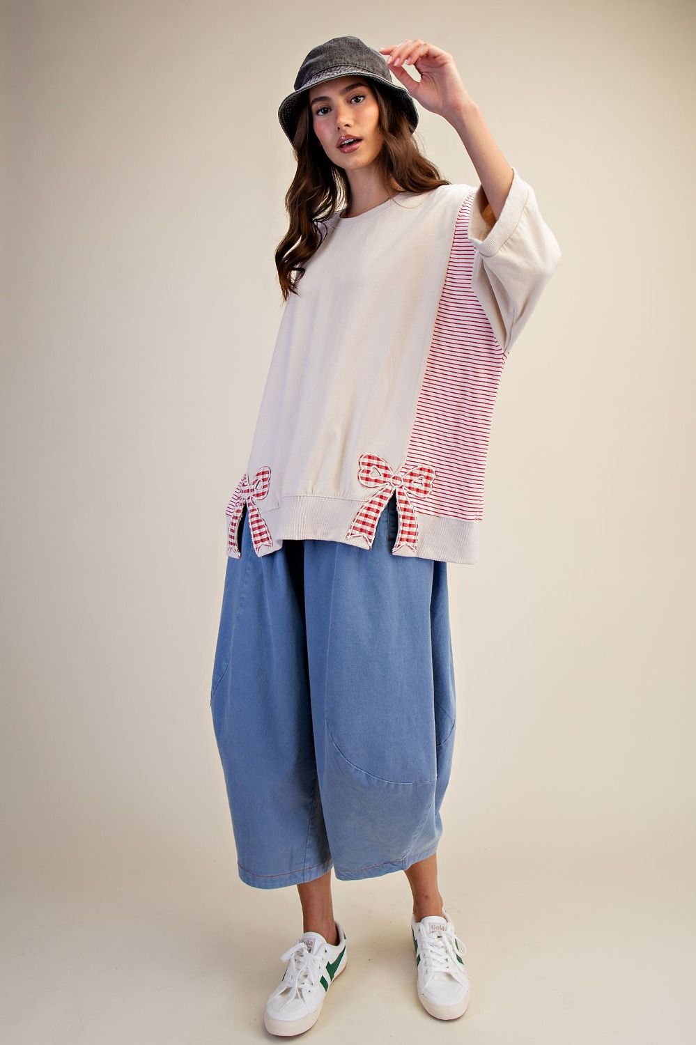 Easel Gingham Bow Patch Detail Pullover in Natural
