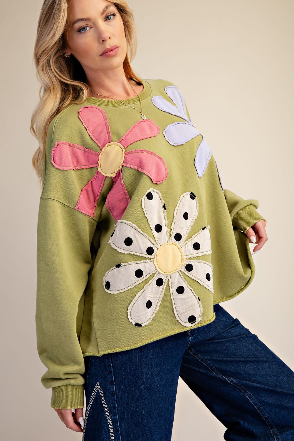 Easel Floral Patch Front Washed Terry Pullover in Matcha Green