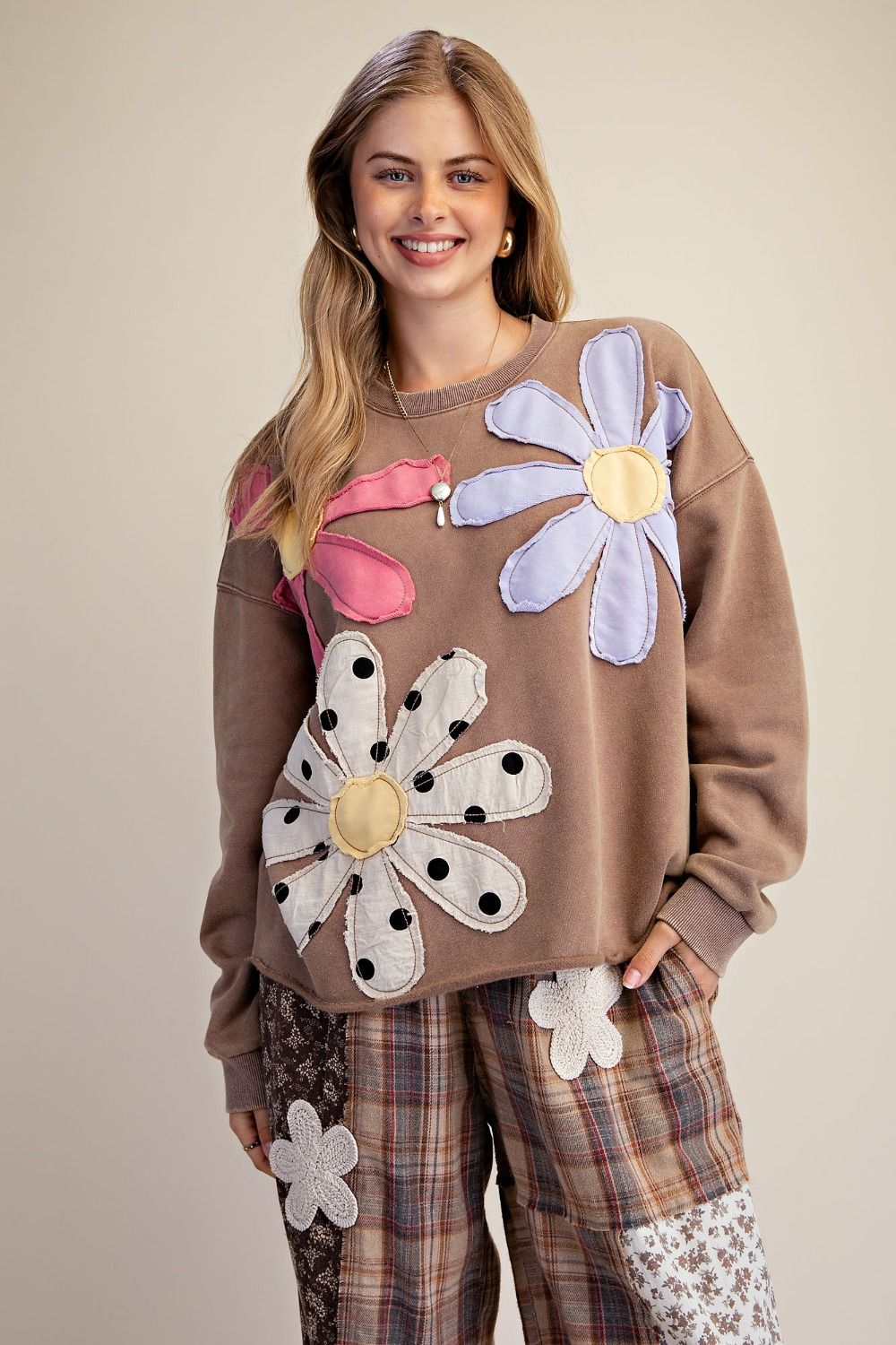 Easel Floral Patch Front Washed Terry Pullover in Mocha