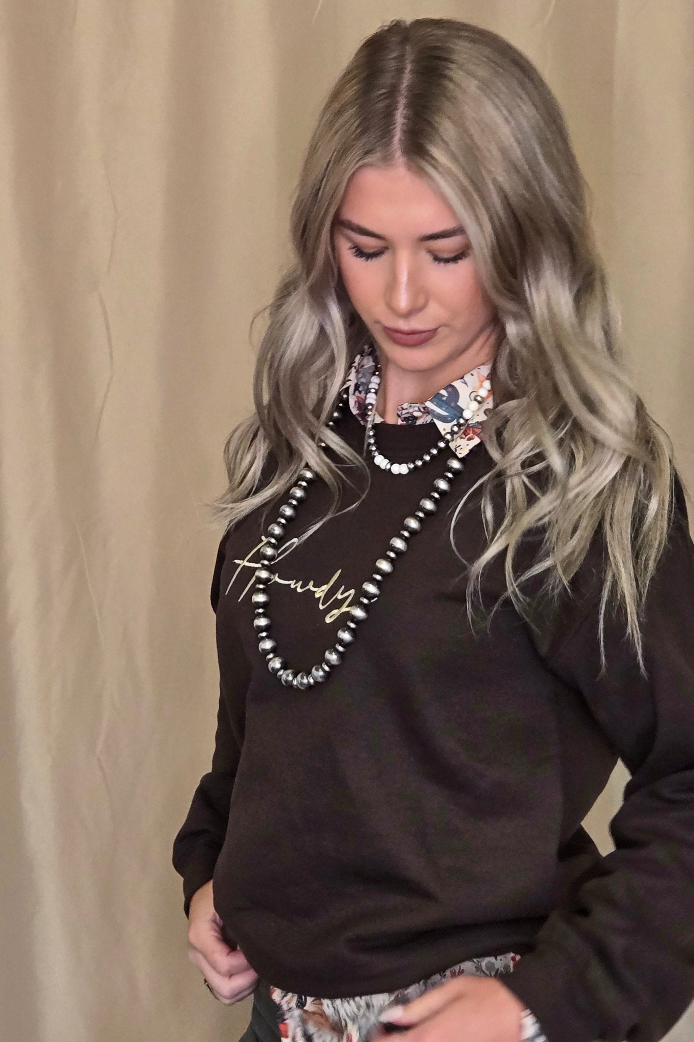 "Howdy" Embroidered Western Sweatshirt — Soft Gildan Fabric Cowboy Welcome