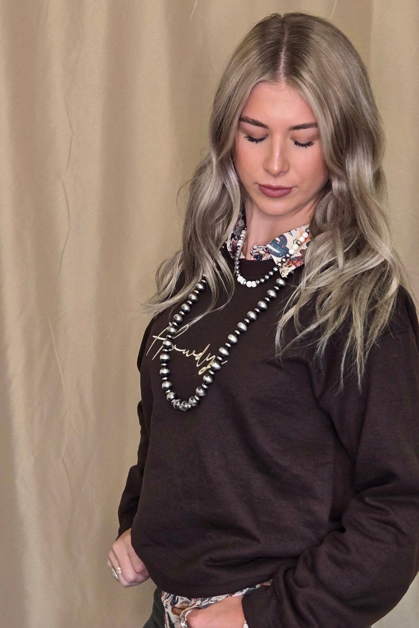 "Howdy" Embroidered Western Sweatshirt — Soft Gildan Fabric Cowboy Welcome
