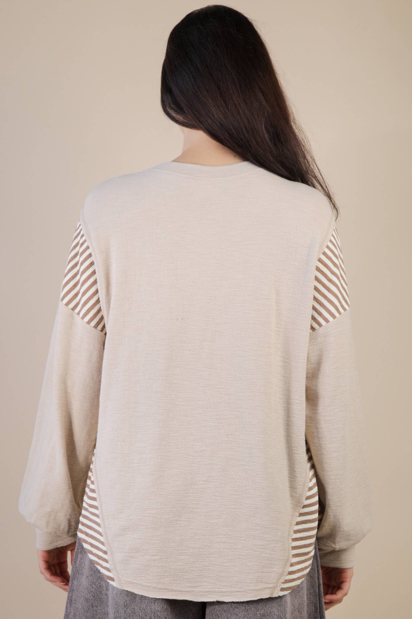 VERY J "Wild West Cowgirls" Western Graphic Knit Top — Oversized Mixed Media (Taupe or Olive)