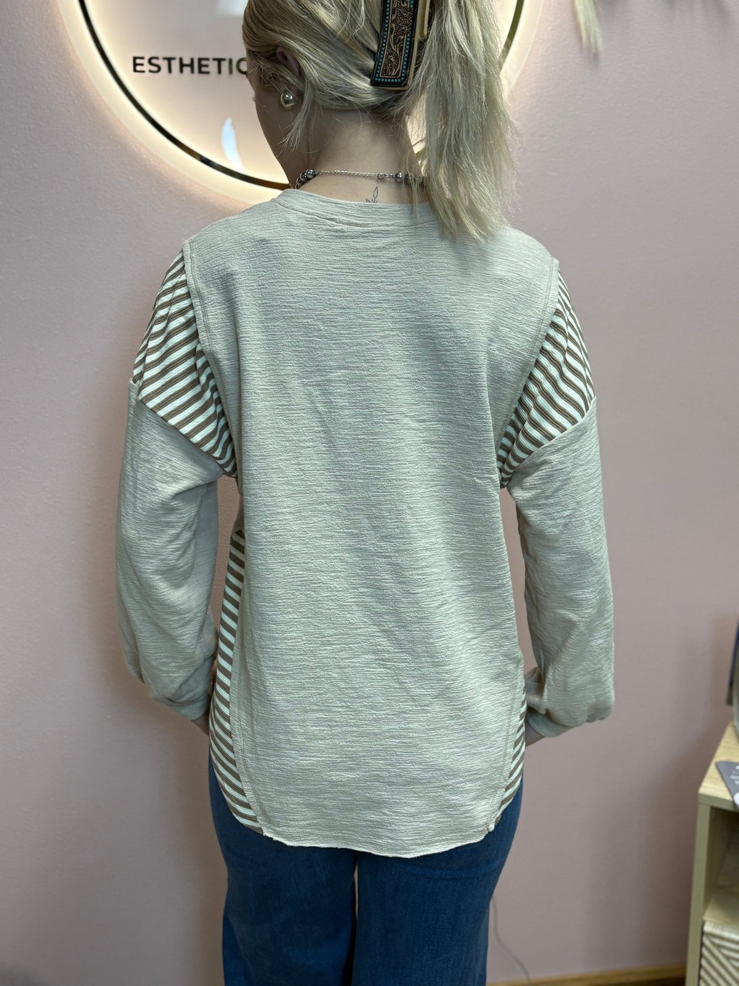 VERY J "Wild West Cowgirls" Western Graphic Knit Top — Oversized Mixed Media (Taupe or Olive)